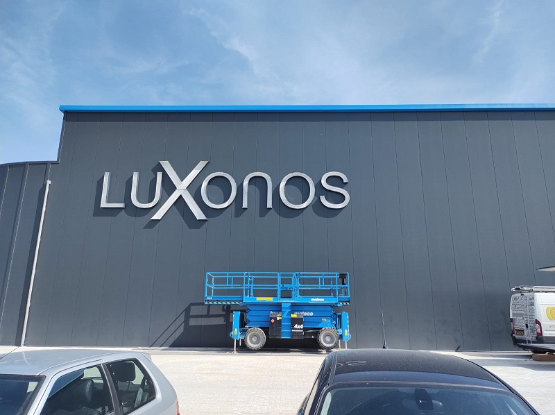 Led reclame montage Almere Luxonos